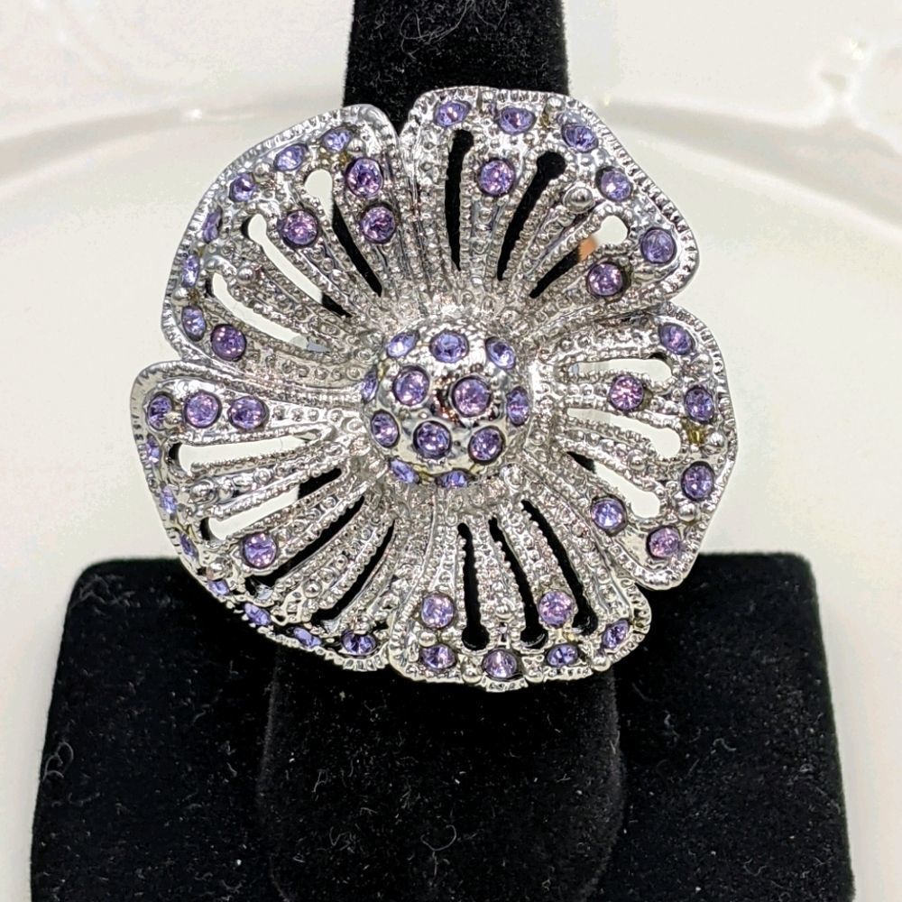 Purple Crystal Silver Tone Floral Flower Daisy Large Cocktail Ring 7.5